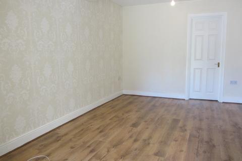 2 bedroom ground floor maisonette to rent, Bourneside Road, Addlestone KT15