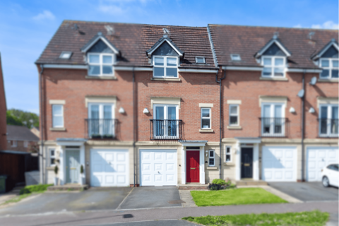 3 bedroom townhouse for sale, Haddon Way, Loughborough, LE11