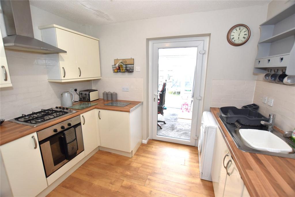 Castleford Rise, Moreton, Wirral, CH46 2 bed end of terrace house for