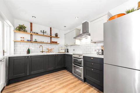 3 bedroom terraced house for sale, Huntly Road, London, SE25