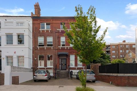 2 bedroom apartment for sale, Minster Road, West Hampstead