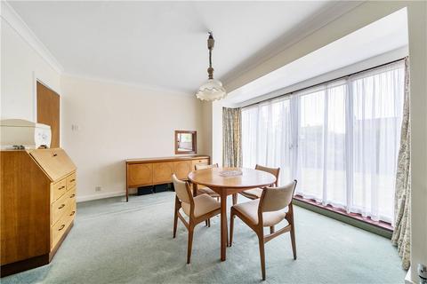 112 Albury Drive, Pinner, HA5 3RG