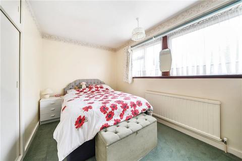112 Albury Drive, Pinner, HA5 3RG