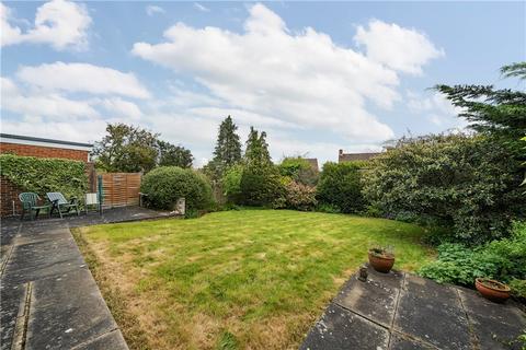112 Albury Drive, Pinner, HA5 3RG