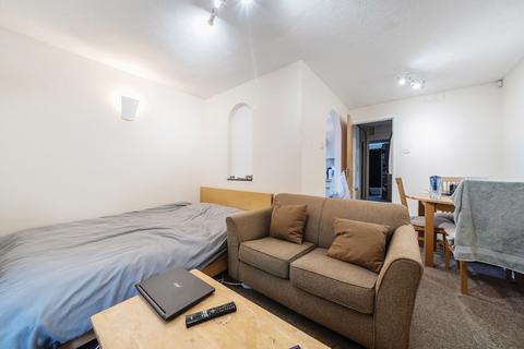 1 bedroom apartment for sale, Marina Approach, Hayes, Middlesex