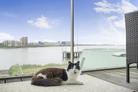 Apartment 125, Building 50 Argyll Road, London, SE18 6PJ