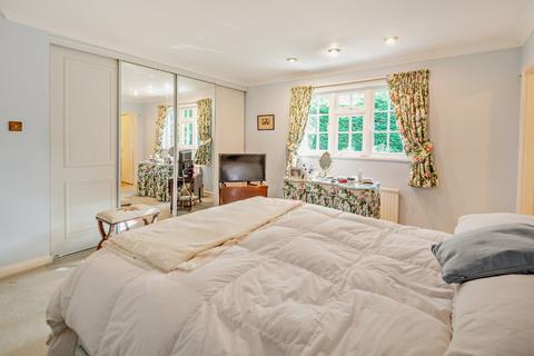 2 Priory Close, Sunningdale, Ascot, SL5 9SE