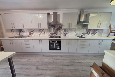 1 bedroom in a house share to rent, Room 1, 7 Honeywood, Newcastle Under Lyme ST5