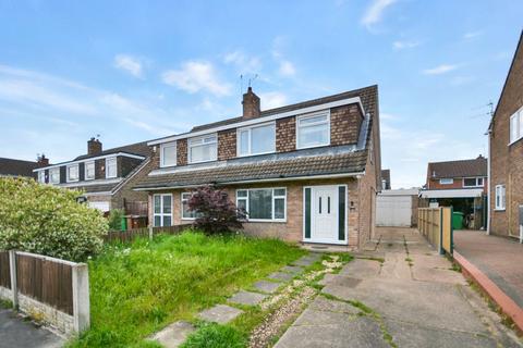 12 Duke Close, Nottingham, NG6 7BG