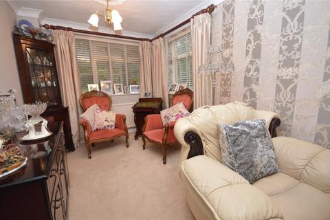 4 bedroom detached house for sale, Holt Park Avenue, Leeds, West Yorkshire