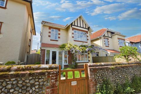 4 bedroom detached house for sale, Water Lane, West Runton, Cromer