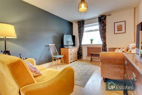 40 Abbotts Walk, Wolston, Coventry, CV8 3JS