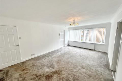 2 bedroom apartment to rent, Etal Court, North Shields