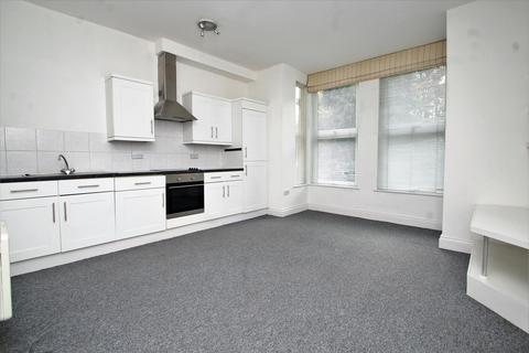 1 bedroom maisonette to rent, London Road, High Wycombe HP11