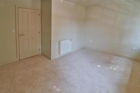 3 bedroom terraced house to rent, Marquis Terrace, Hadleigh