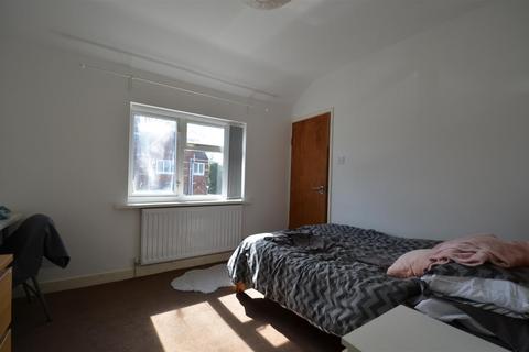 3 bedroom terraced house to rent, Gristhorpe Road, Selly Oak, Birmingham B29