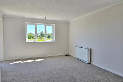 2 bedroom flat to rent, Blakes Way, East Sussex BN23