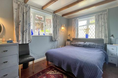 Stone Cottage The Hamlet, Gallowstree Common, Reading, RG4 9BU