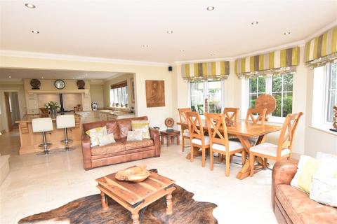 7 bedroom detached house for sale, Church Lane, Brigsley DN37