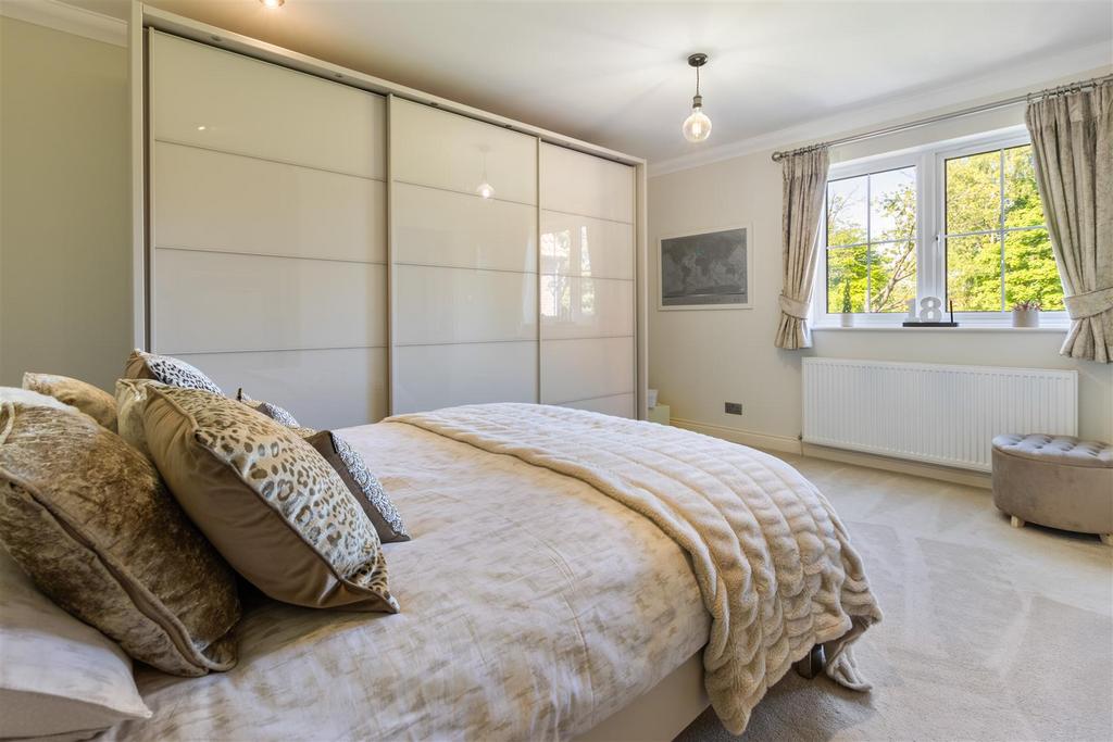 Bedroom 4 (rear)