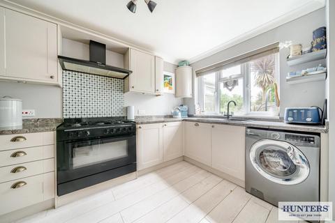 5 bedroom semi-detached house for sale, Burnell Avenue, Welling