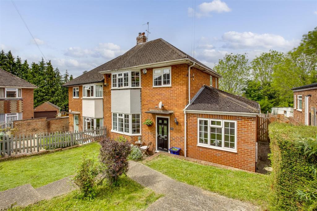 34 Tenzing Drive, HP13 7 RT-16.jpg