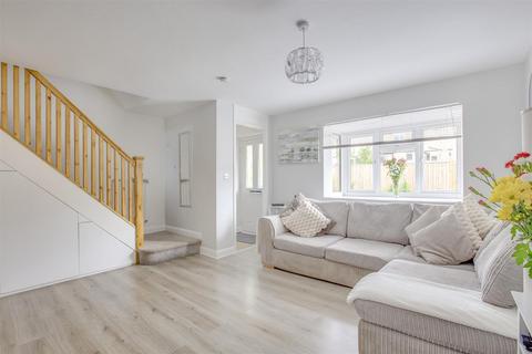 1 Rushbrooke Close, High Wycombe, HP13 7QN