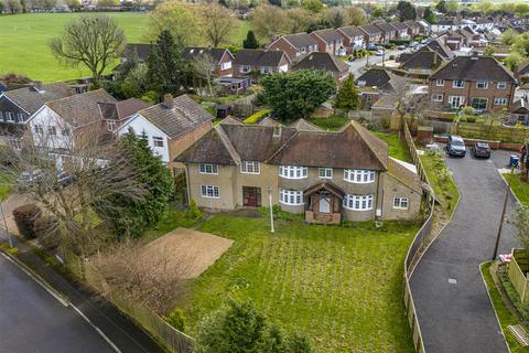 5 bedroom detached house for sale, Willow Avenue, High Wycombe HP12