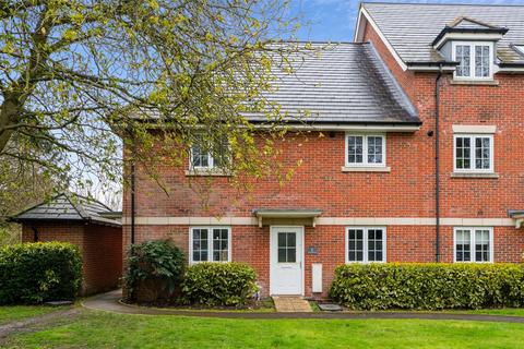 2 bedroom maisonette for sale, Kingshill Drive, High Wycombe HP13