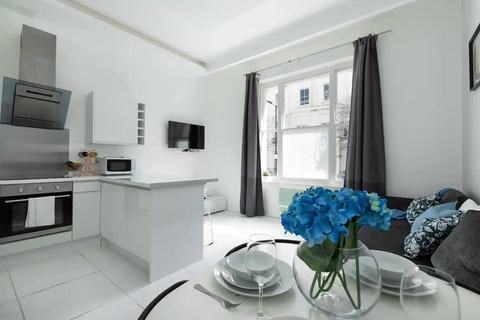 1 bedroom apartment to rent, Gloucester Terrace, London, W2