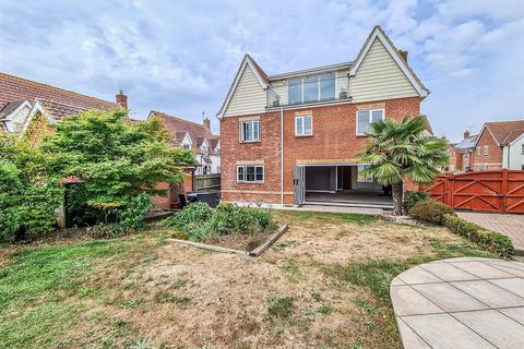 5 bedroom detached house for sale, Pemberton Field, Rochford SS4