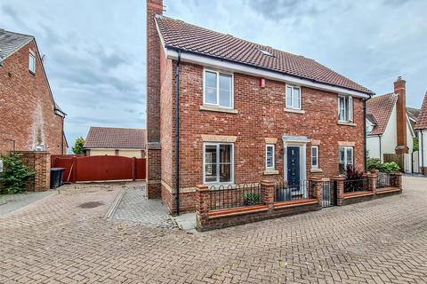 5 bedroom detached house for sale, Pemberton Field, Rochford SS4