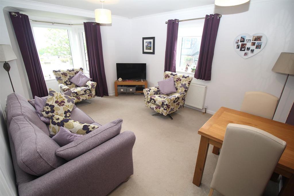 Skelmorlie Castle Road, Skelmorlie 2 bed flat for sale £99,000