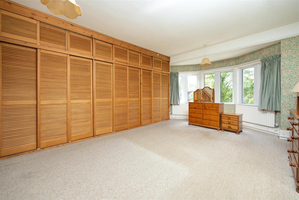 16 West Ashton Road Trowbridge BA14 7 BQ (19).jpg