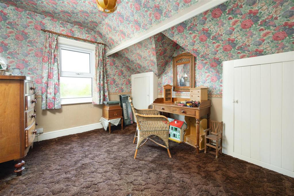 16 West Ashton Road Trowbridge BA14 7 BQ (23).jpg