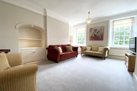 2 bedroom flat for sale, Goodwyns Place, Dorking, Surrey, RH4