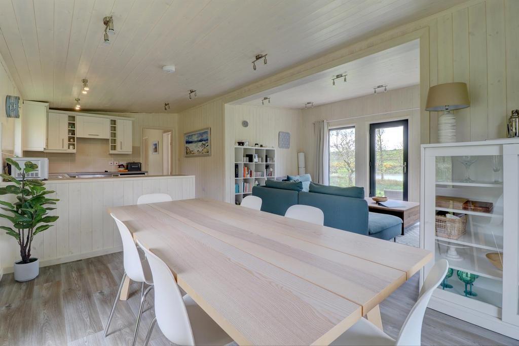 Open plan lounge diner kitchen ii.jpg