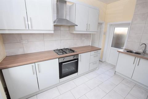 1 bedroom terraced house to rent, Brown Square, Burnley