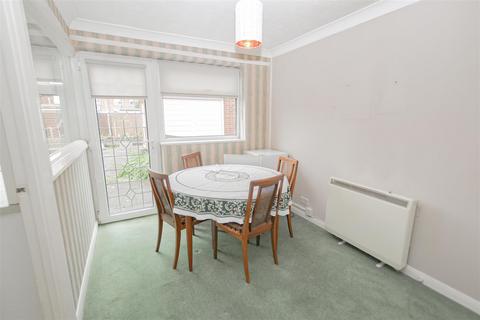 59 Mayplace Avenue, Crayford, Dartford, DA1 4PQ