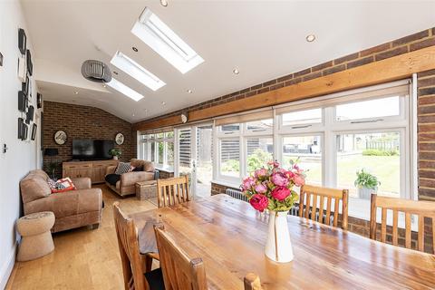 4 bedroom semi-detached house for sale, Redbourn Road, St. Albans