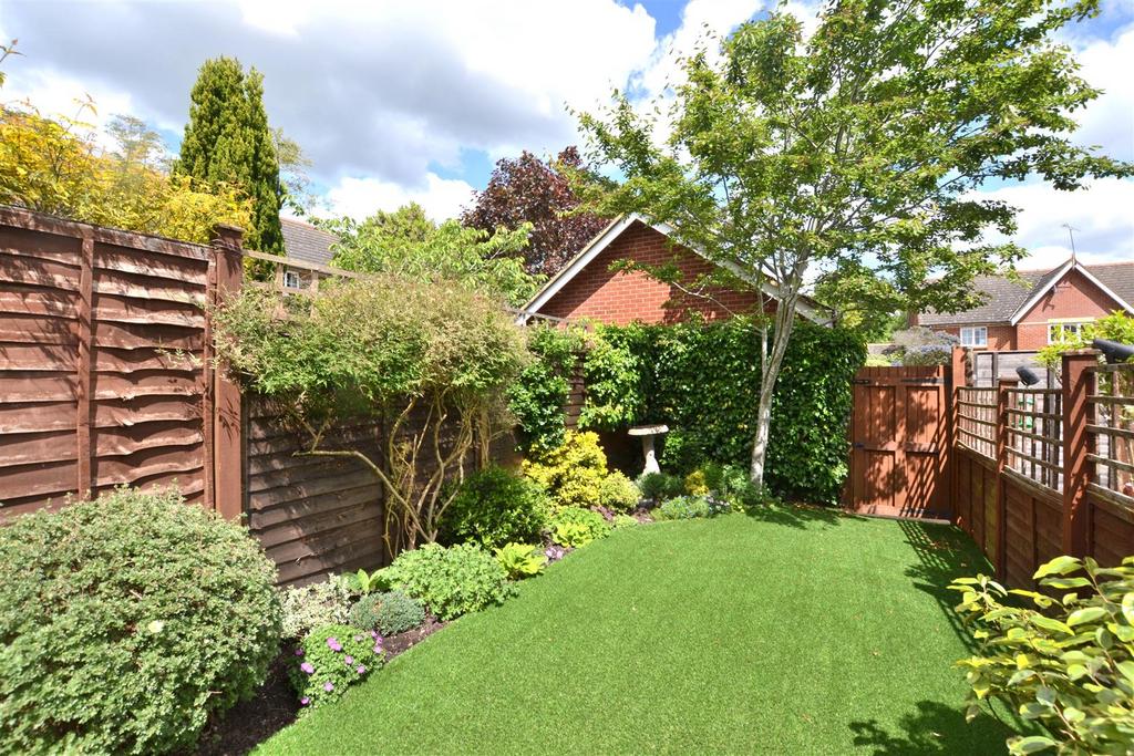 Garden 1.JPG