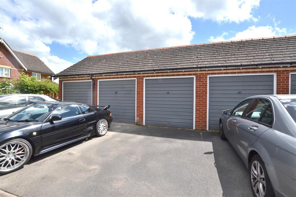 Garage.JPG
