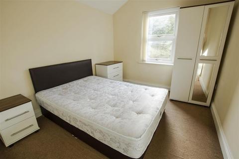 5 bedroom house to rent, Church Road, Northfield, Birmingham