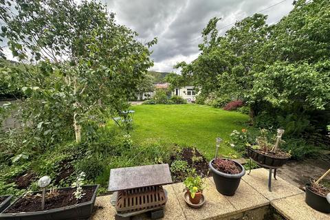 4 bedroom terraced house for sale, Station Road, Llanrwst