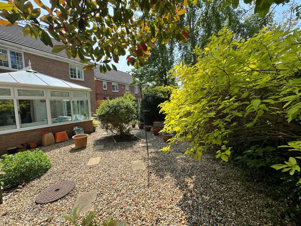 Garden 2.jpg