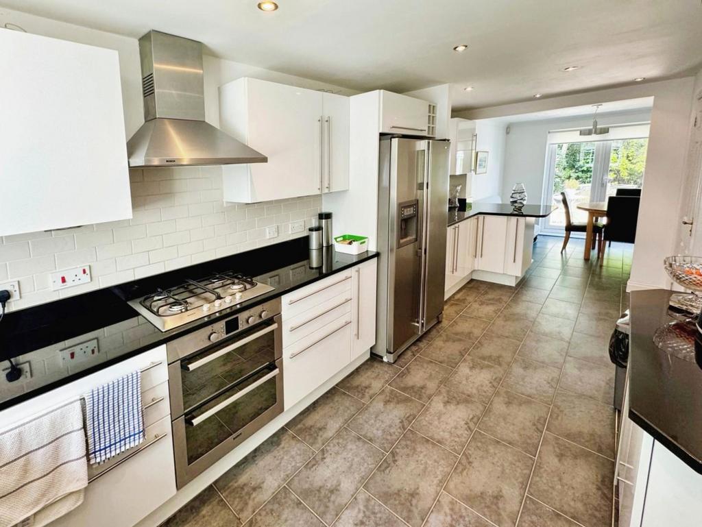 C3c16d07-Kitchen 20a.jpg