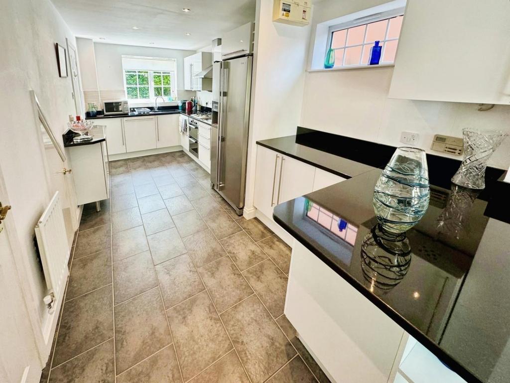 1b63ce1e-Kitchen.jpg
