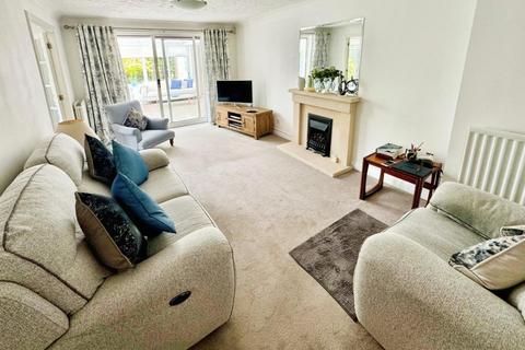 26 Admington Drive, Hatton Park, Warwick, CV35 7TZ