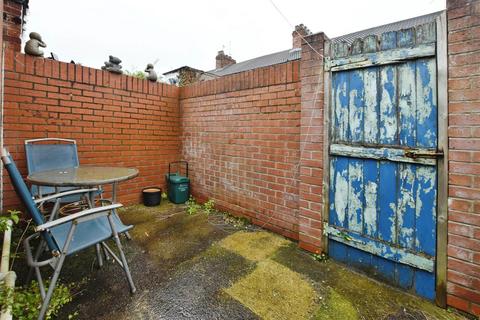 2 bedroom terraced house for sale, Belvoir Street, Hull