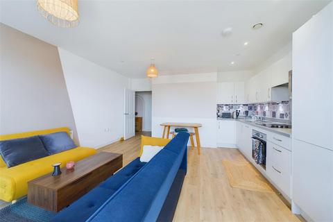 1 bedroom flat for sale, Paynter House, Upton Gardens, Shipbuilding Way, London, E13